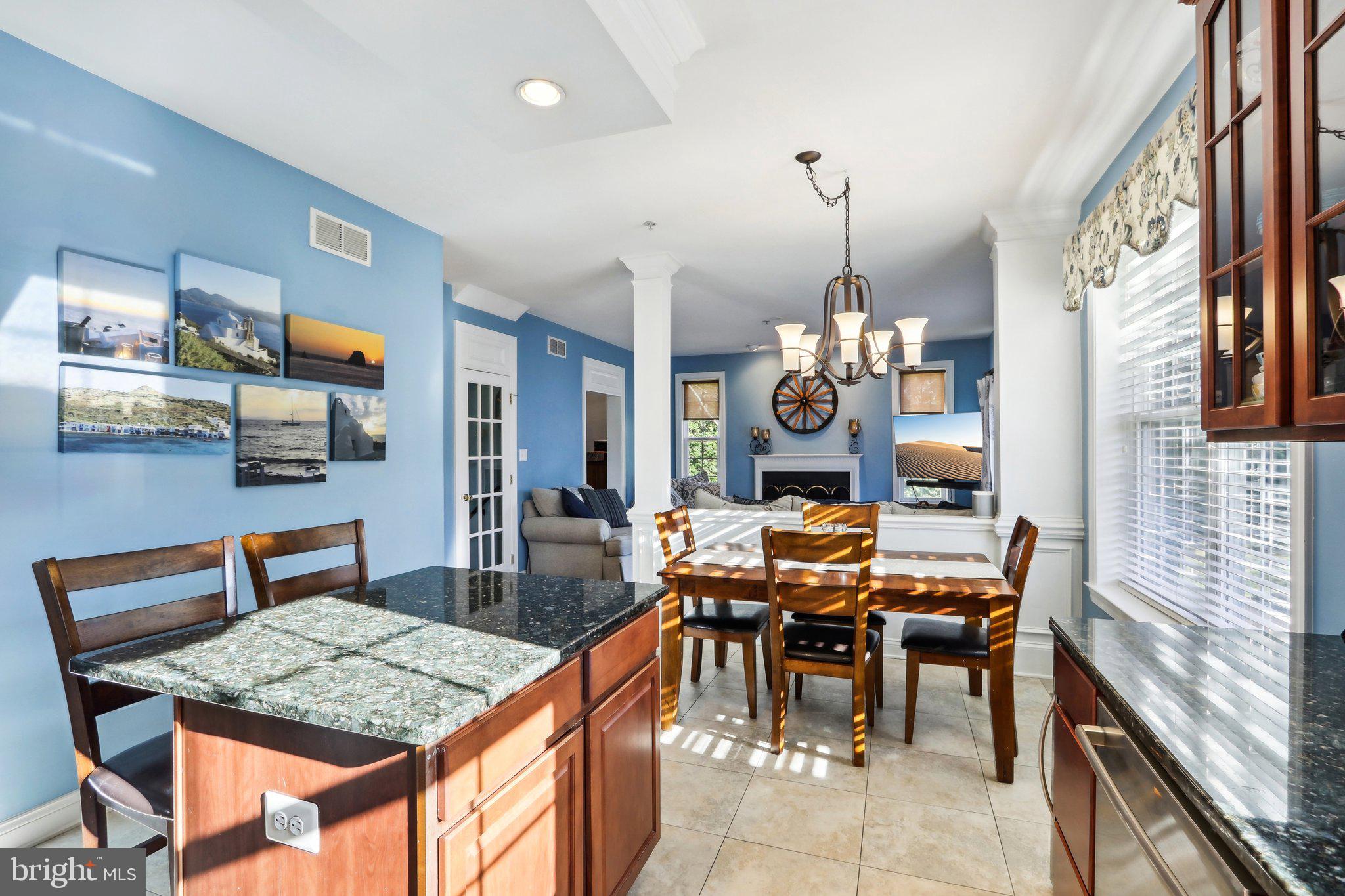 425 Stuart Ln
