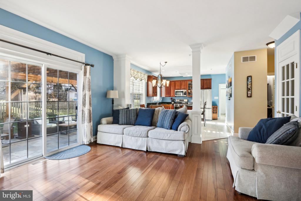 425 Stuart Ln