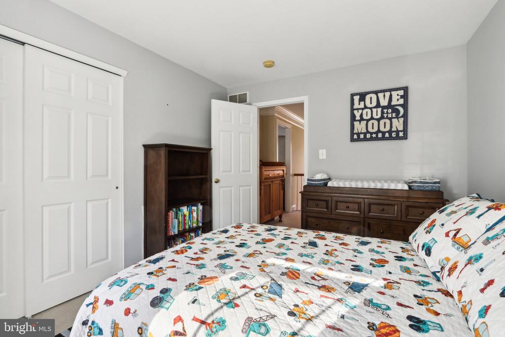 425 Stuart Ln