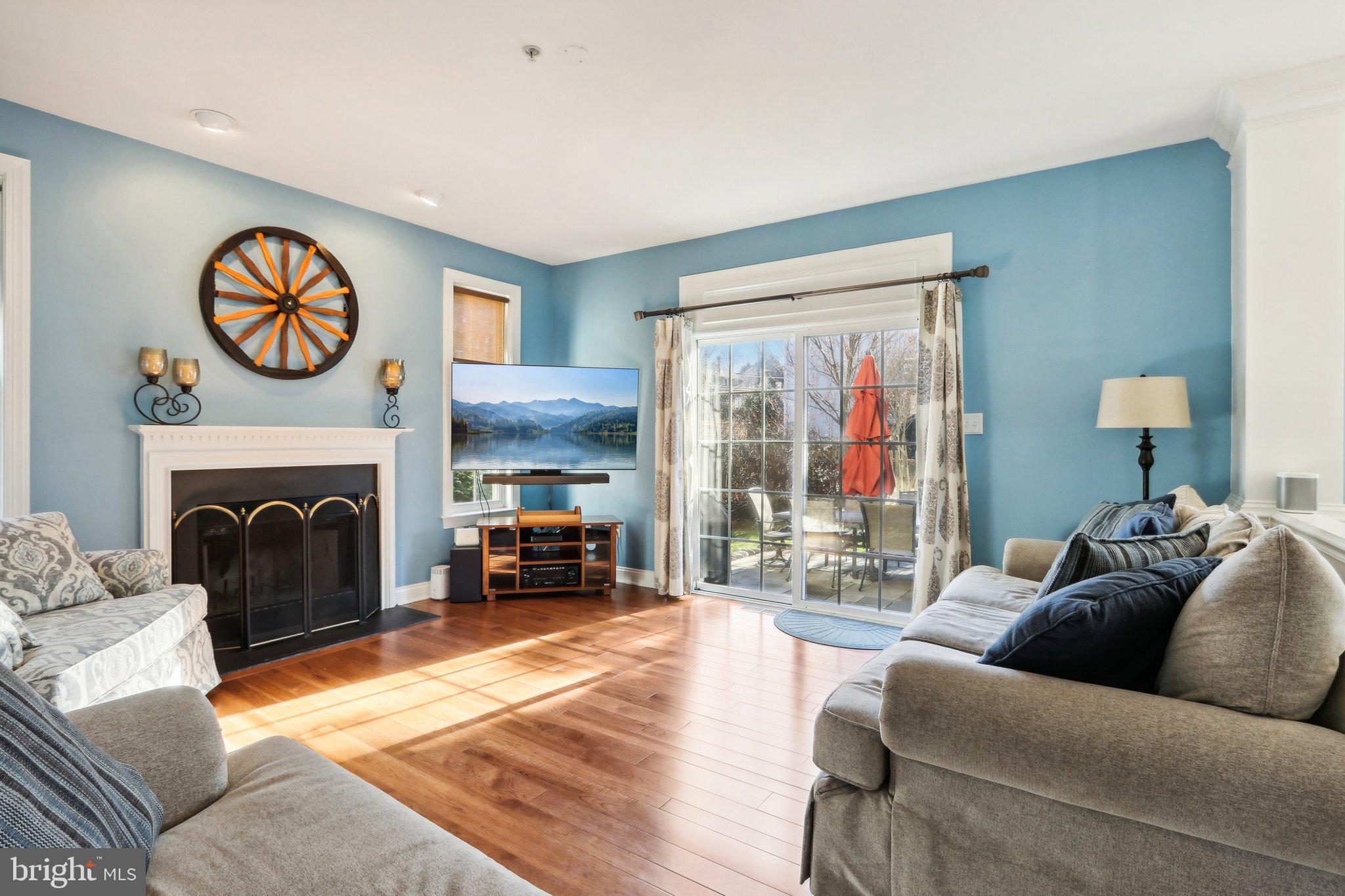 425 Stuart Ln