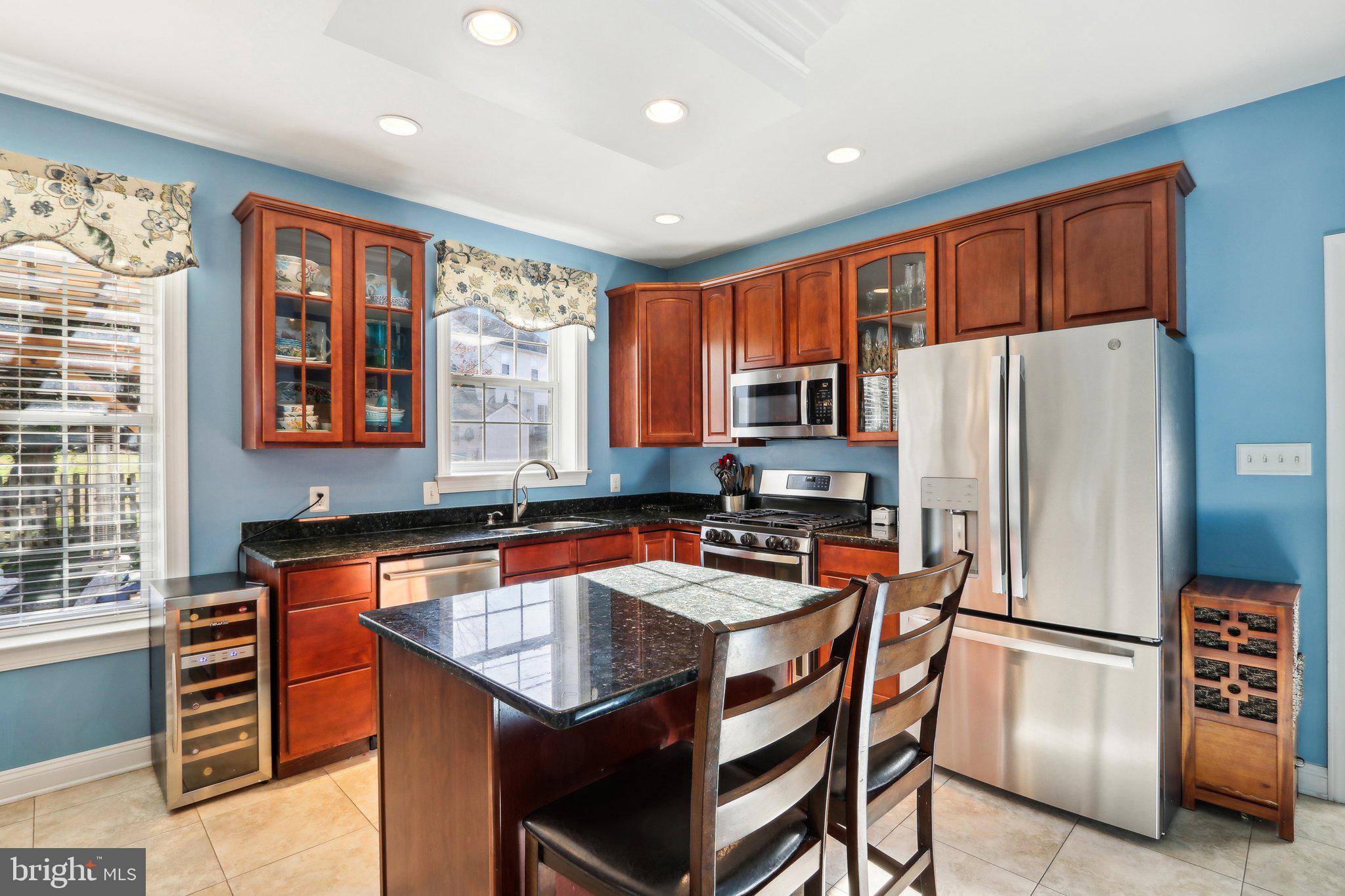 425 Stuart Ln