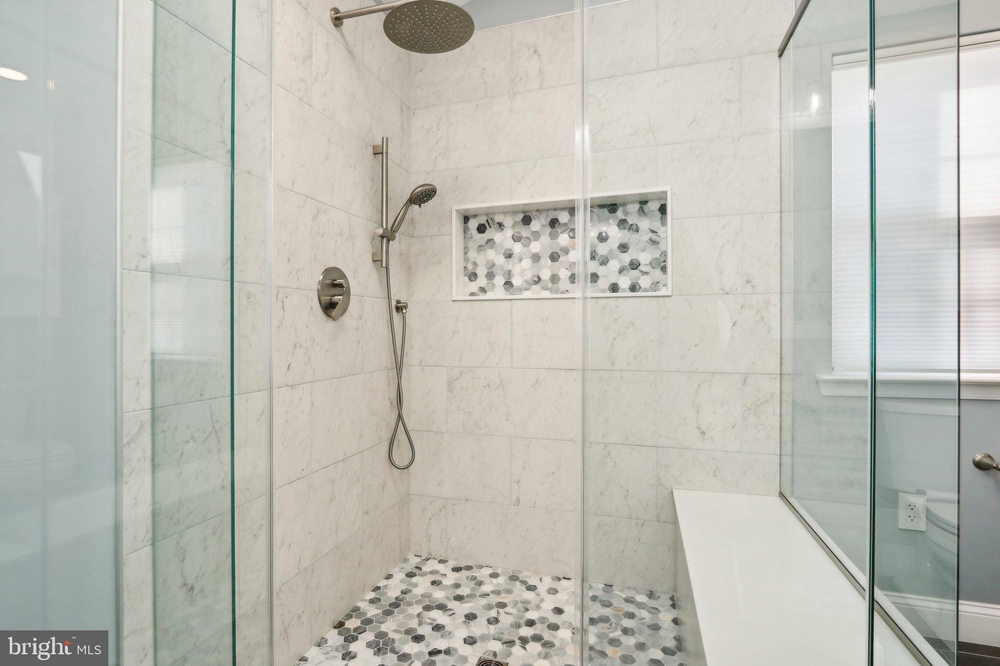 425 Stuart Ln