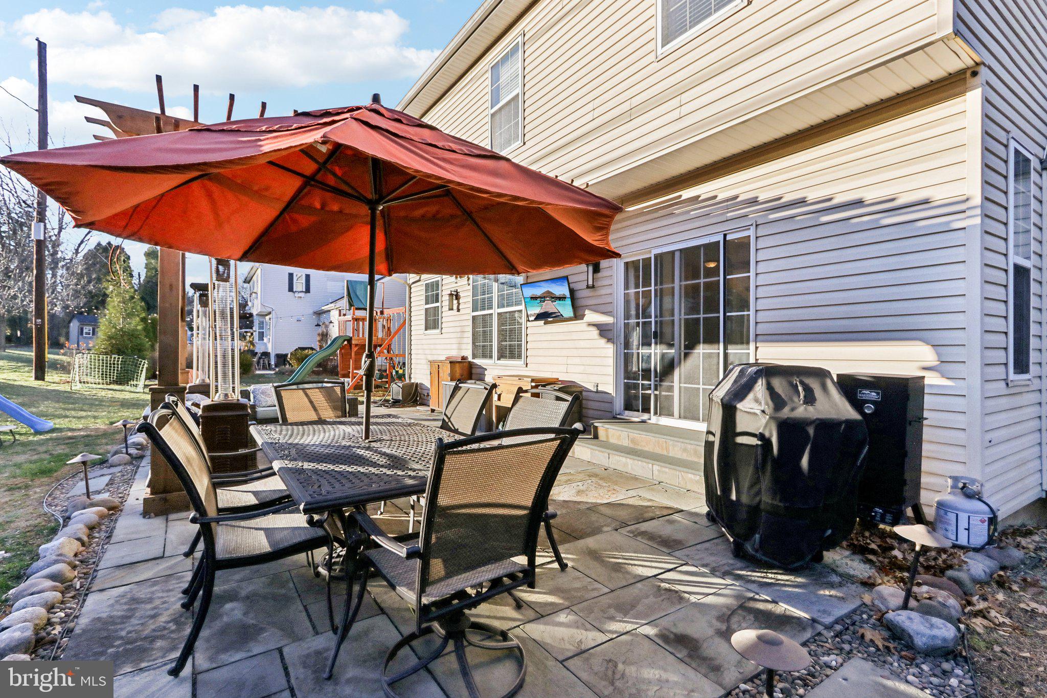 425 Stuart Ln