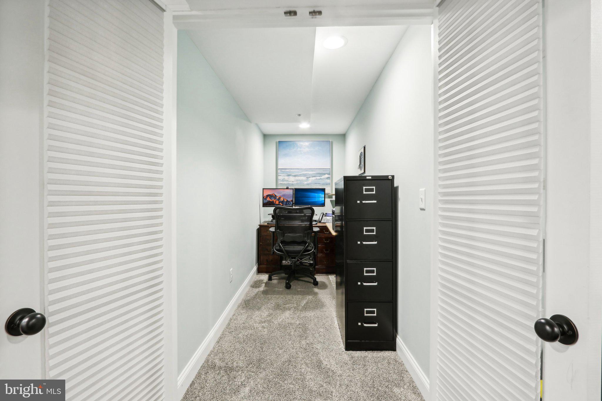 425 Stuart Ln