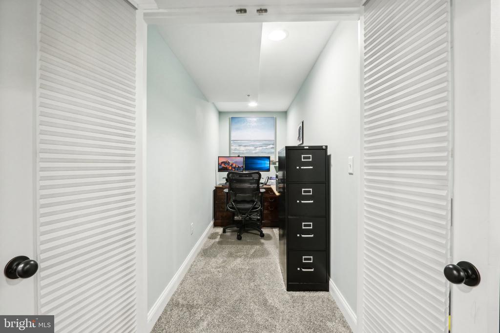 425 Stuart Ln