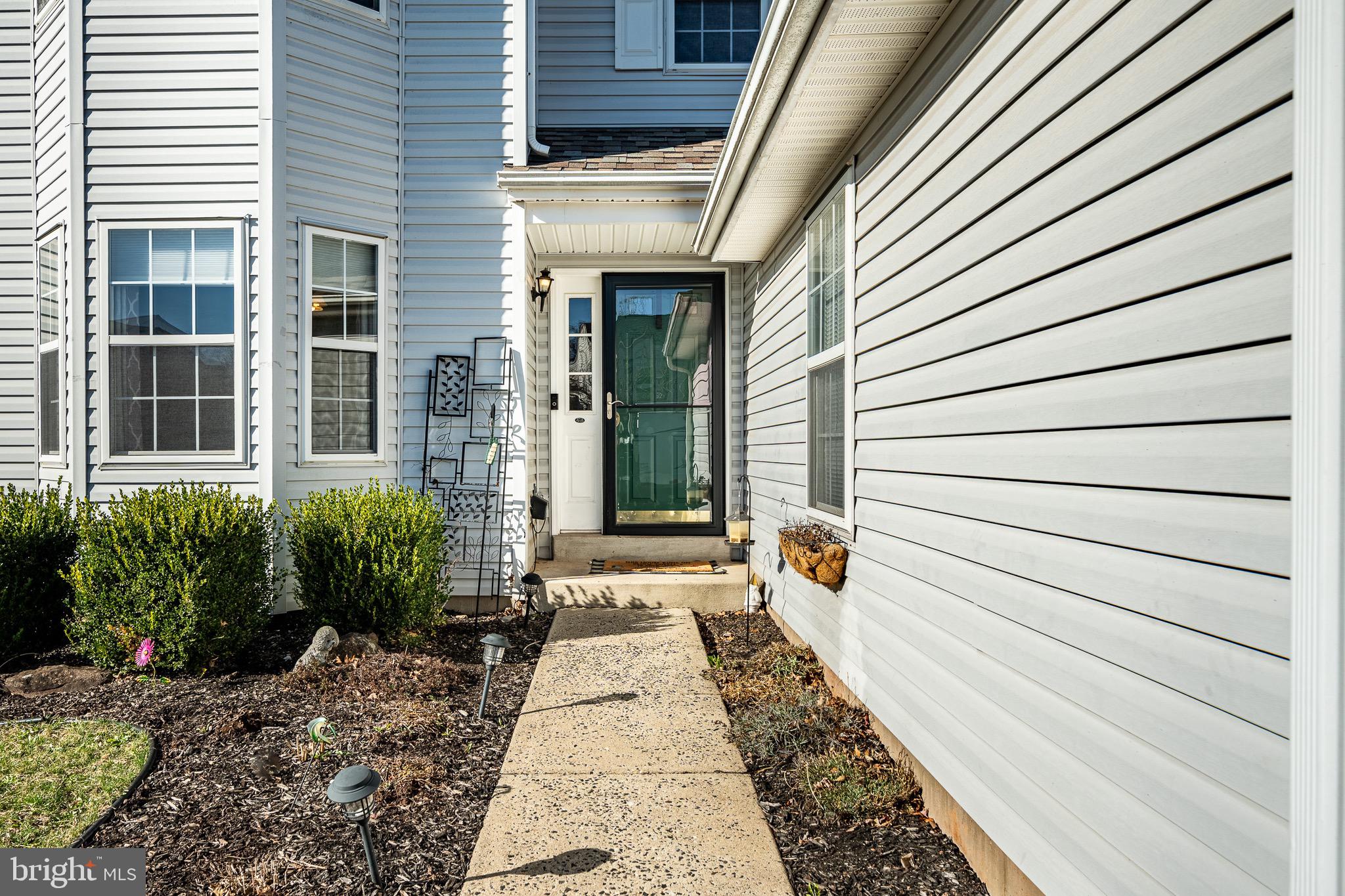 713 Queen Rd