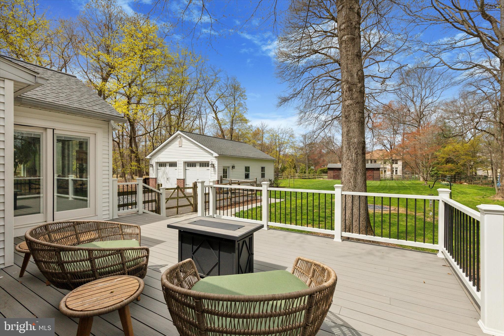 714 MCKEAN RD