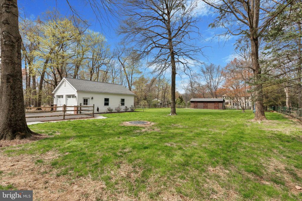 714 MCKEAN RD