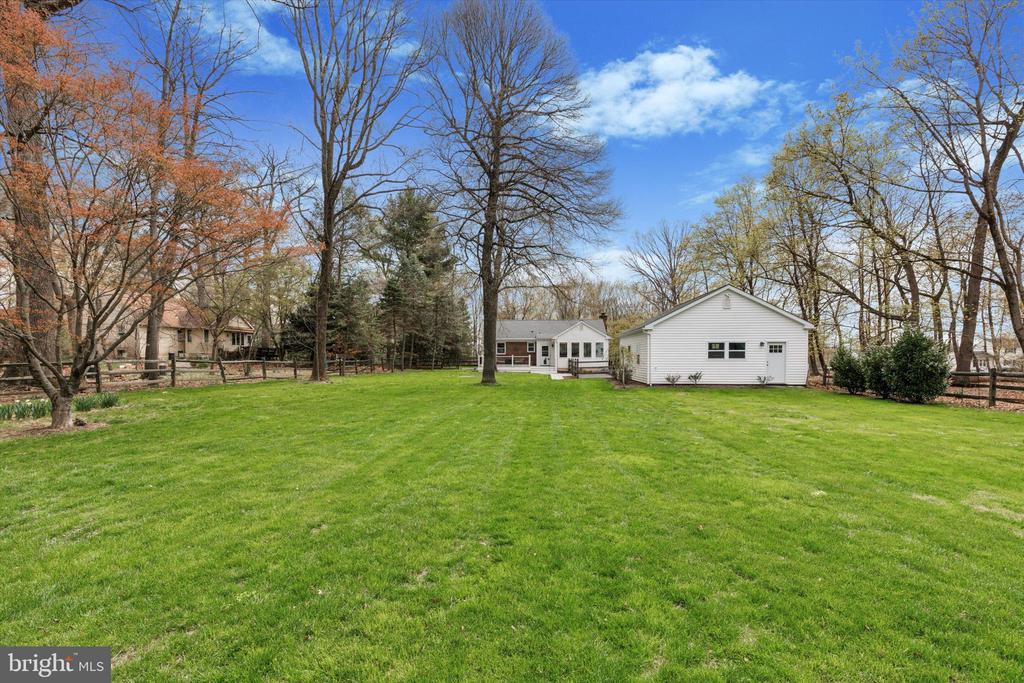 714 MCKEAN RD