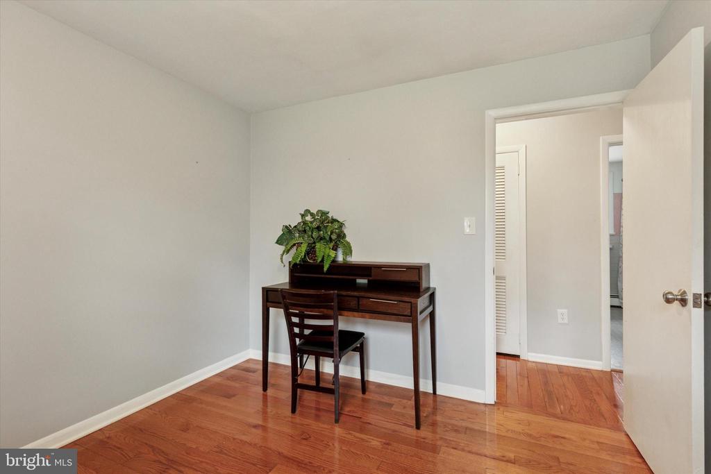 714 MCKEAN RD