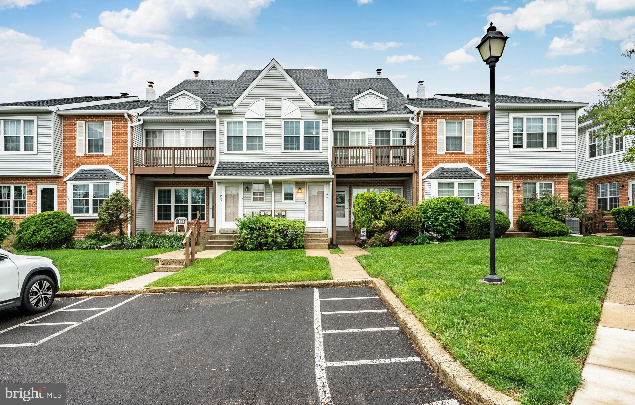 931 931 Northridge Drive 103b