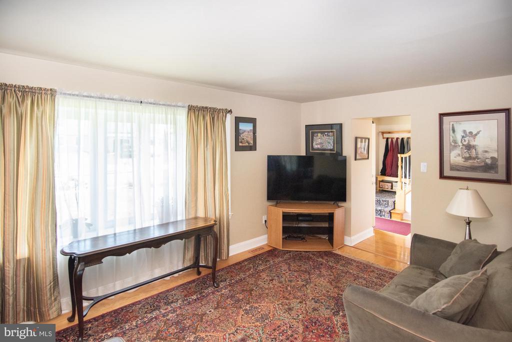 146 Station Dr