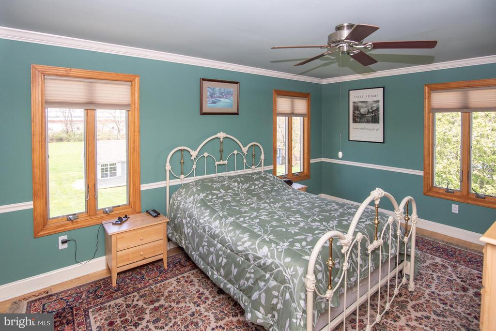 146 Station Dr