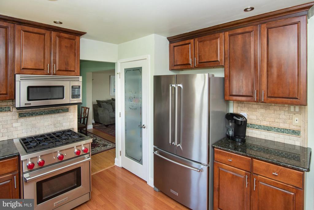 146 Station Dr