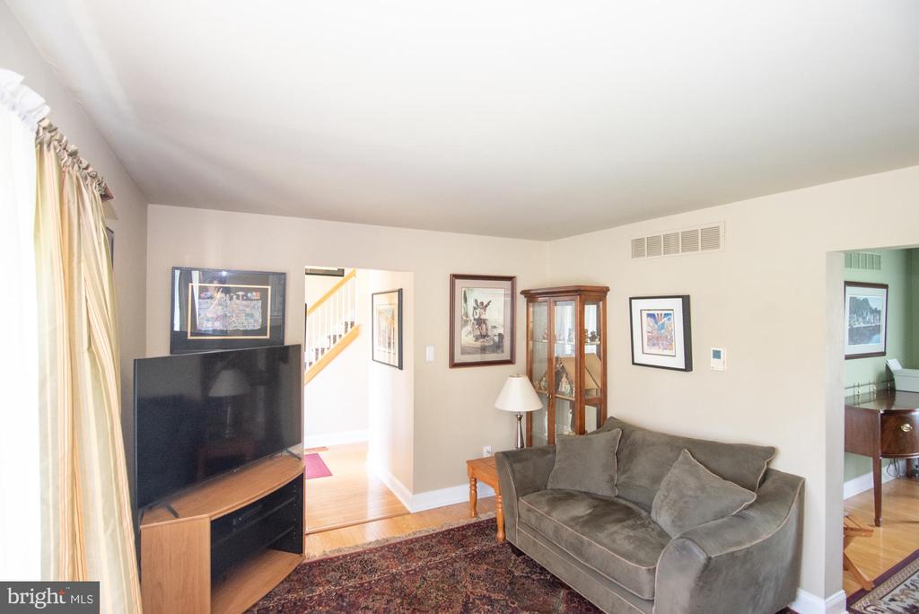 146 Station Dr