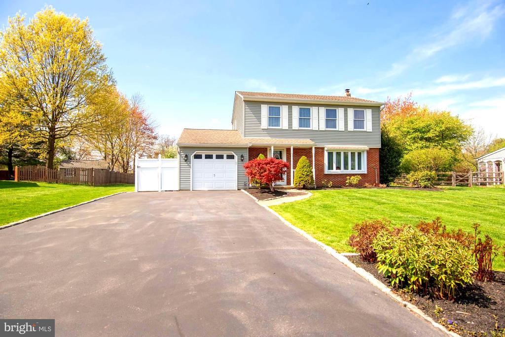 146 Station Dr