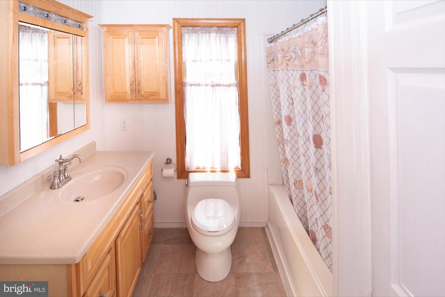 146 Station Dr