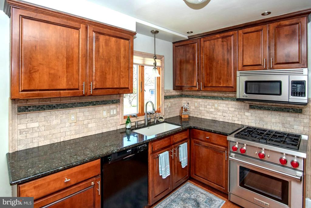 146 Station Dr