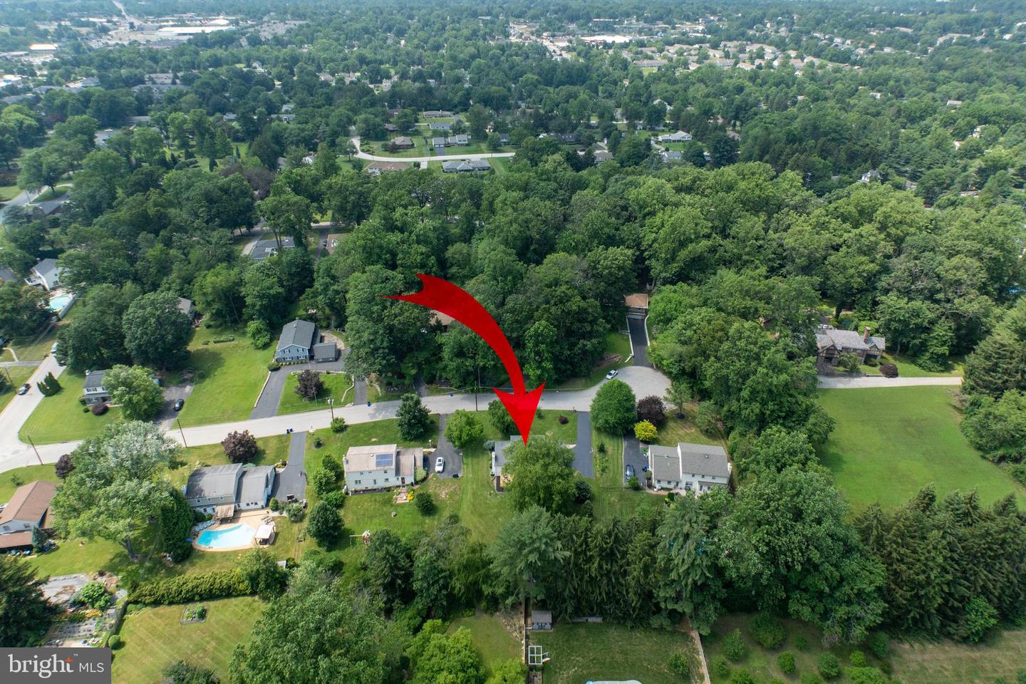 3006 Oakwood Dr