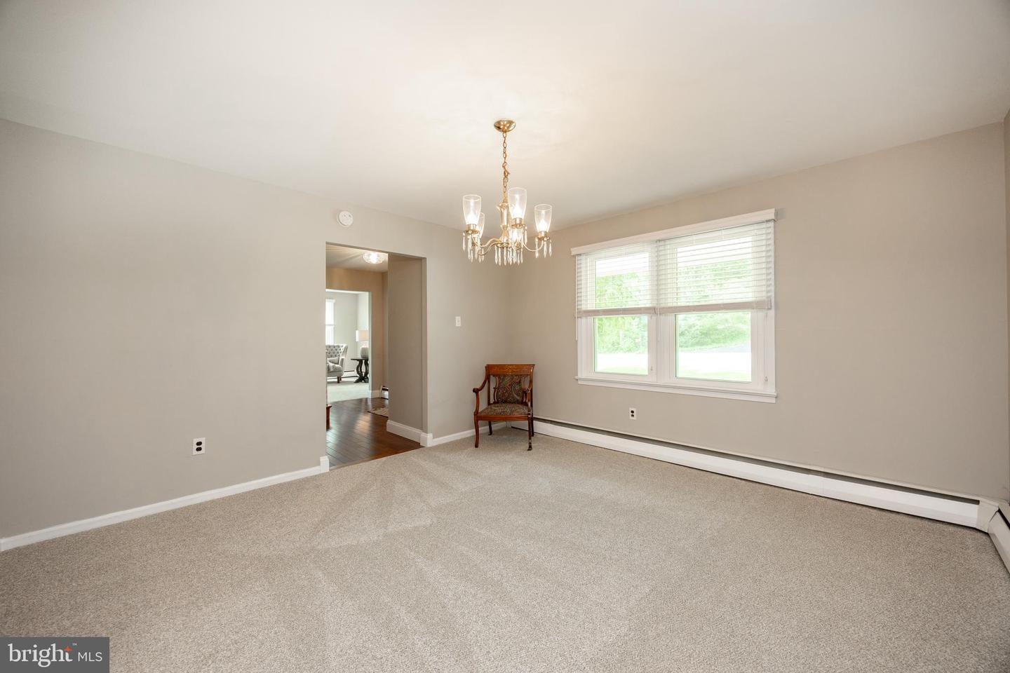 3006 Oakwood Dr