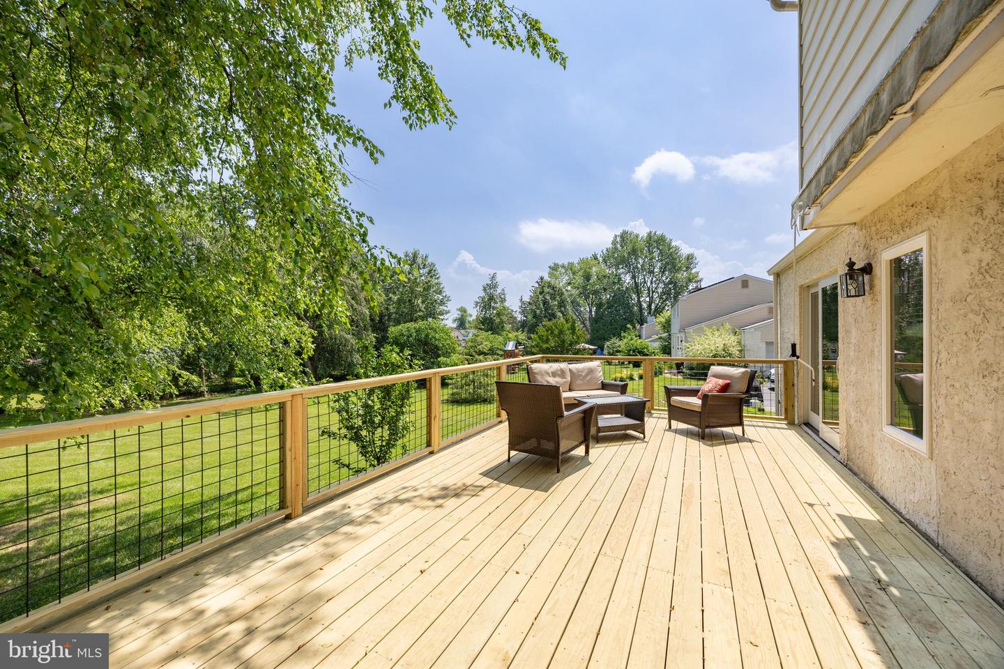 3006 Oakwood Dr