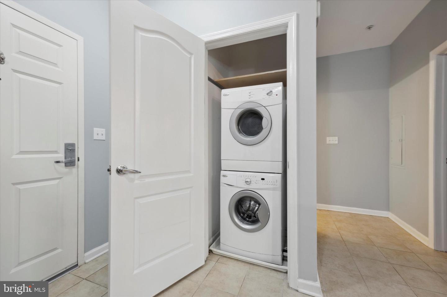 350 W ELM ST #3318