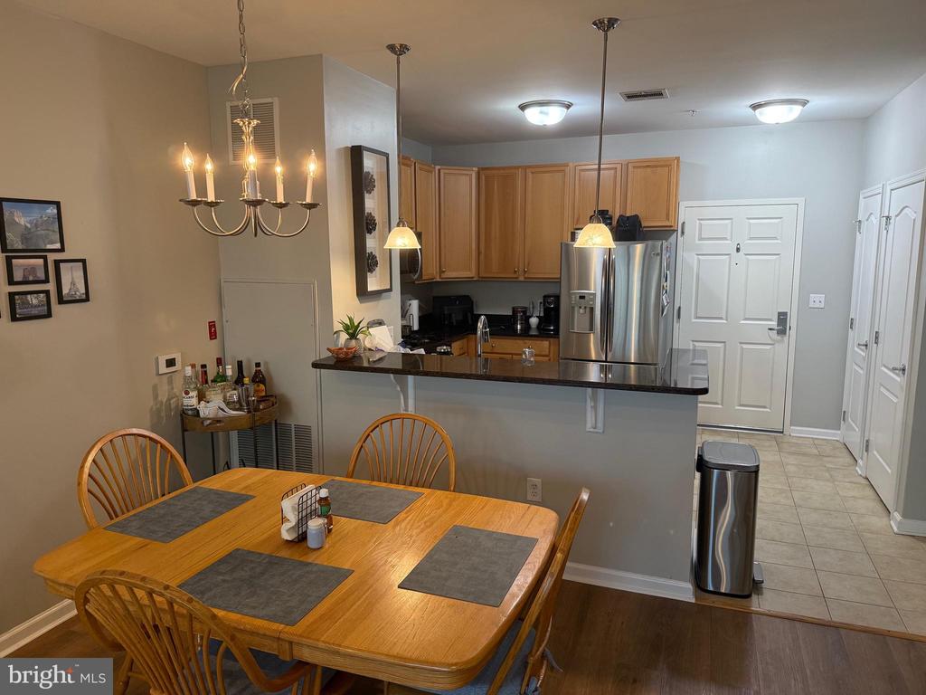 350 W ELM ST #3318