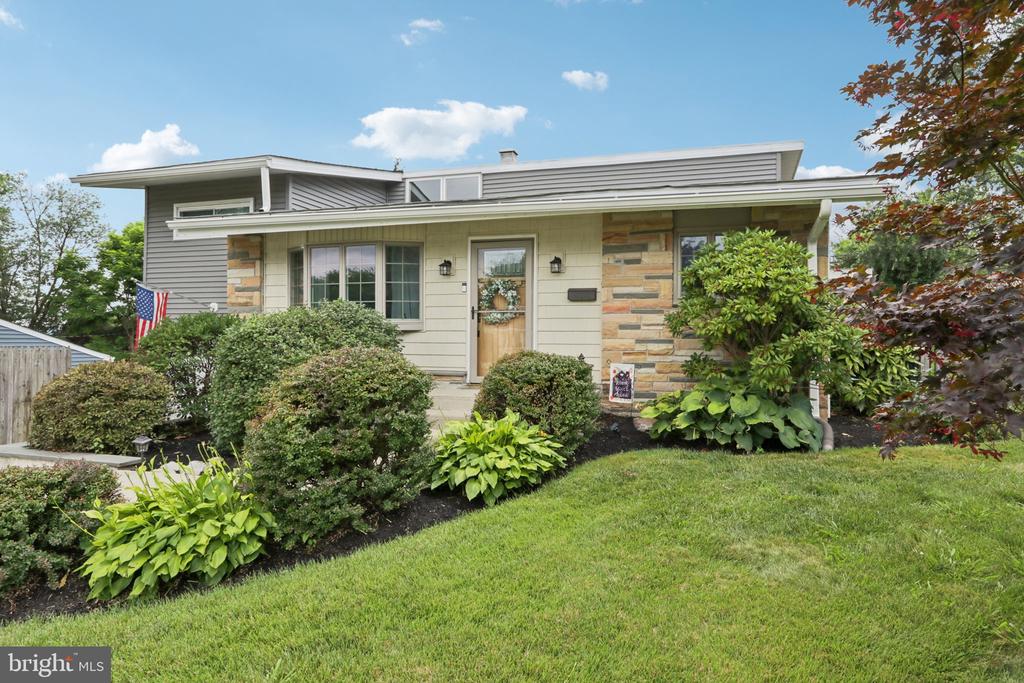 607 Launfall Rd