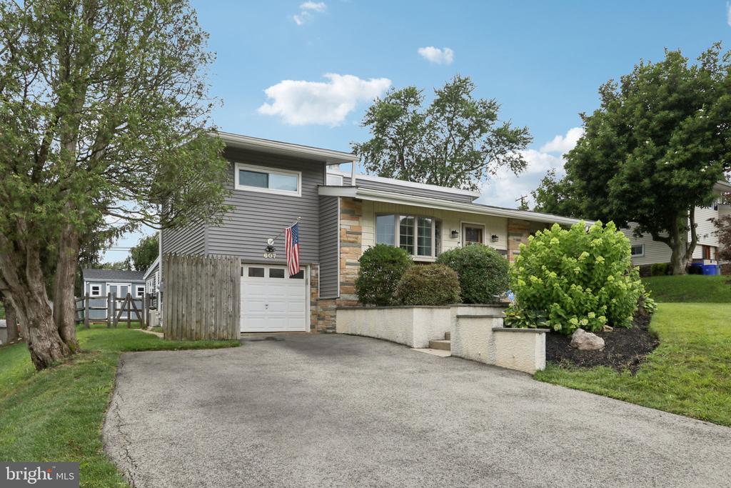 607 Launfall Rd