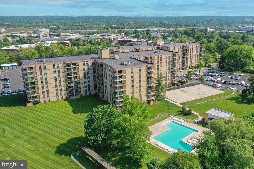 666 W GERMANTOWN PIKE 1311