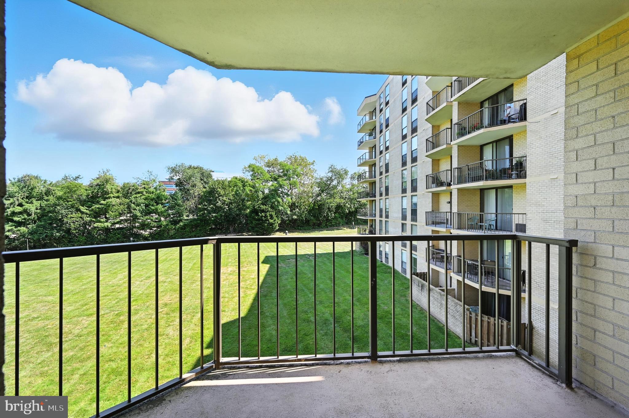 666 W GERMANTOWN PIKE 1311