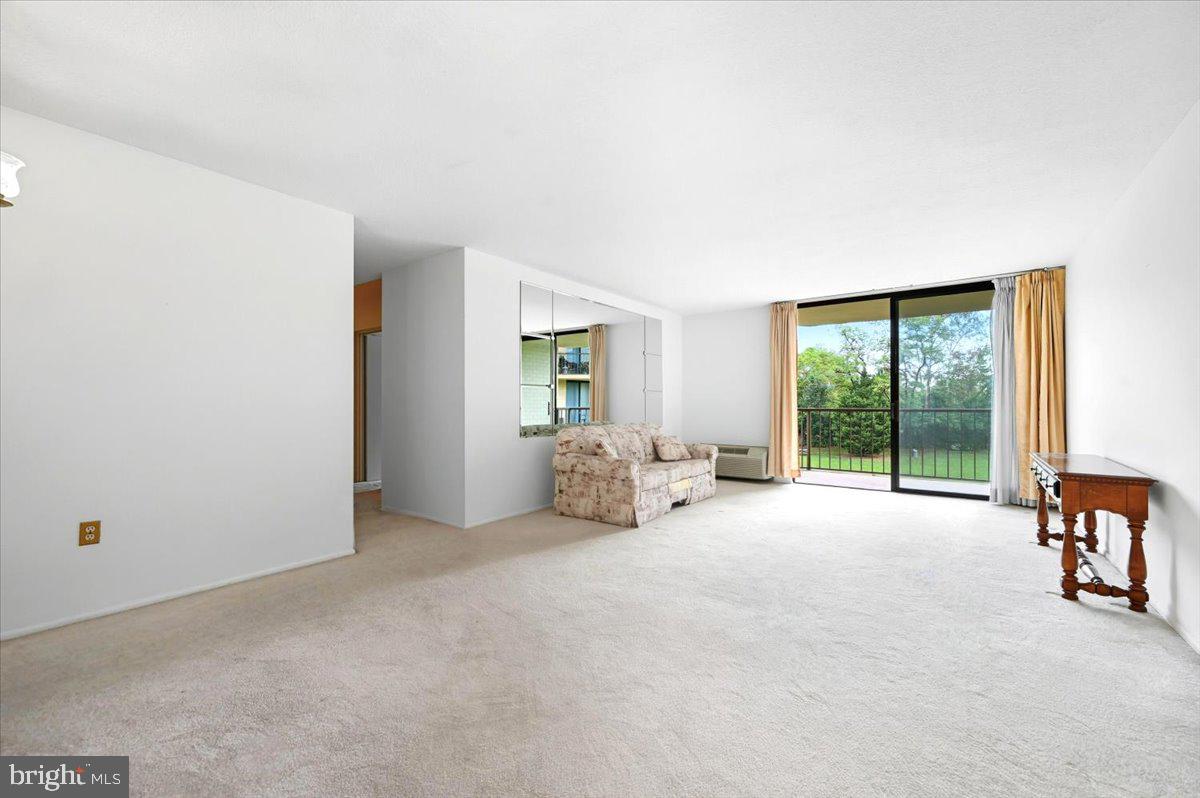 666 W GERMANTOWN PIKE 1311