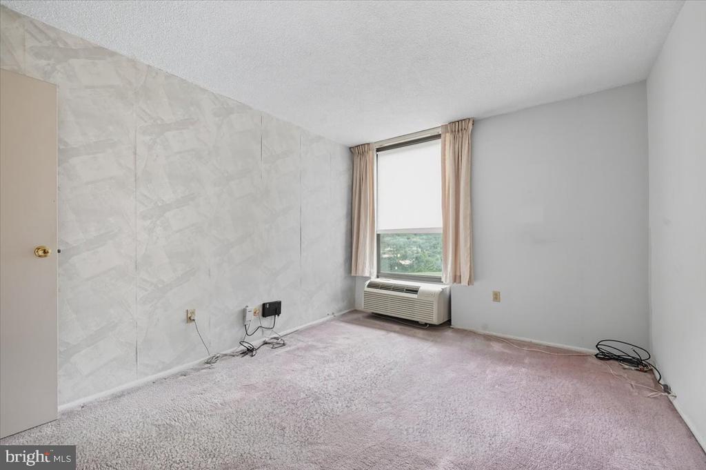 666 W GERMANTOWN PIKE 1311
