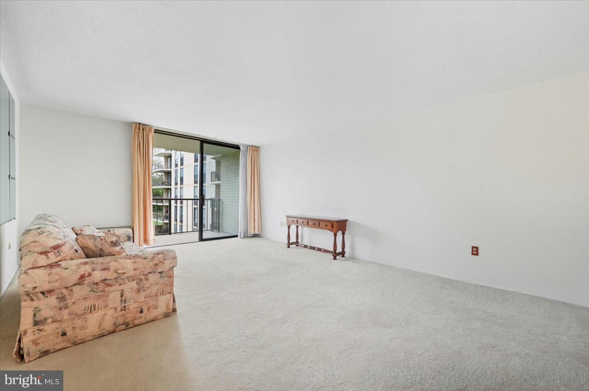 666 W GERMANTOWN PIKE 1311