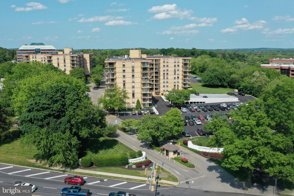 666 W GERMANTOWN PIKE 1311