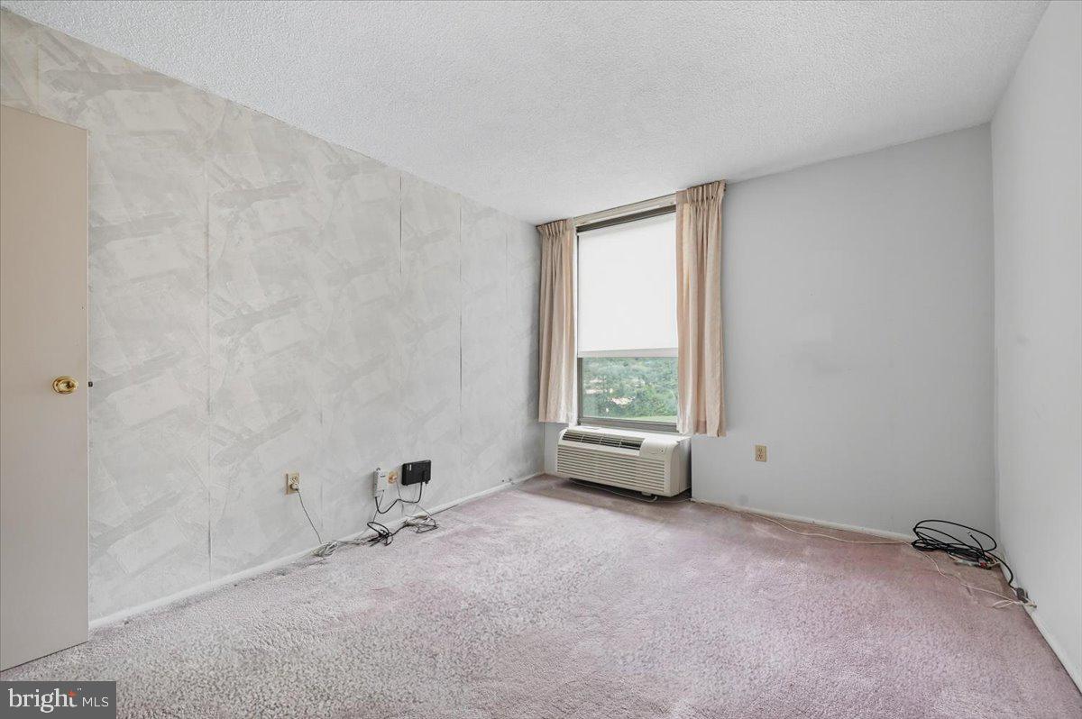 666 W GERMANTOWN PIKE 1311