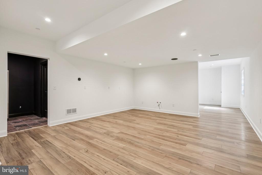 6170 ARGOS DRIVE