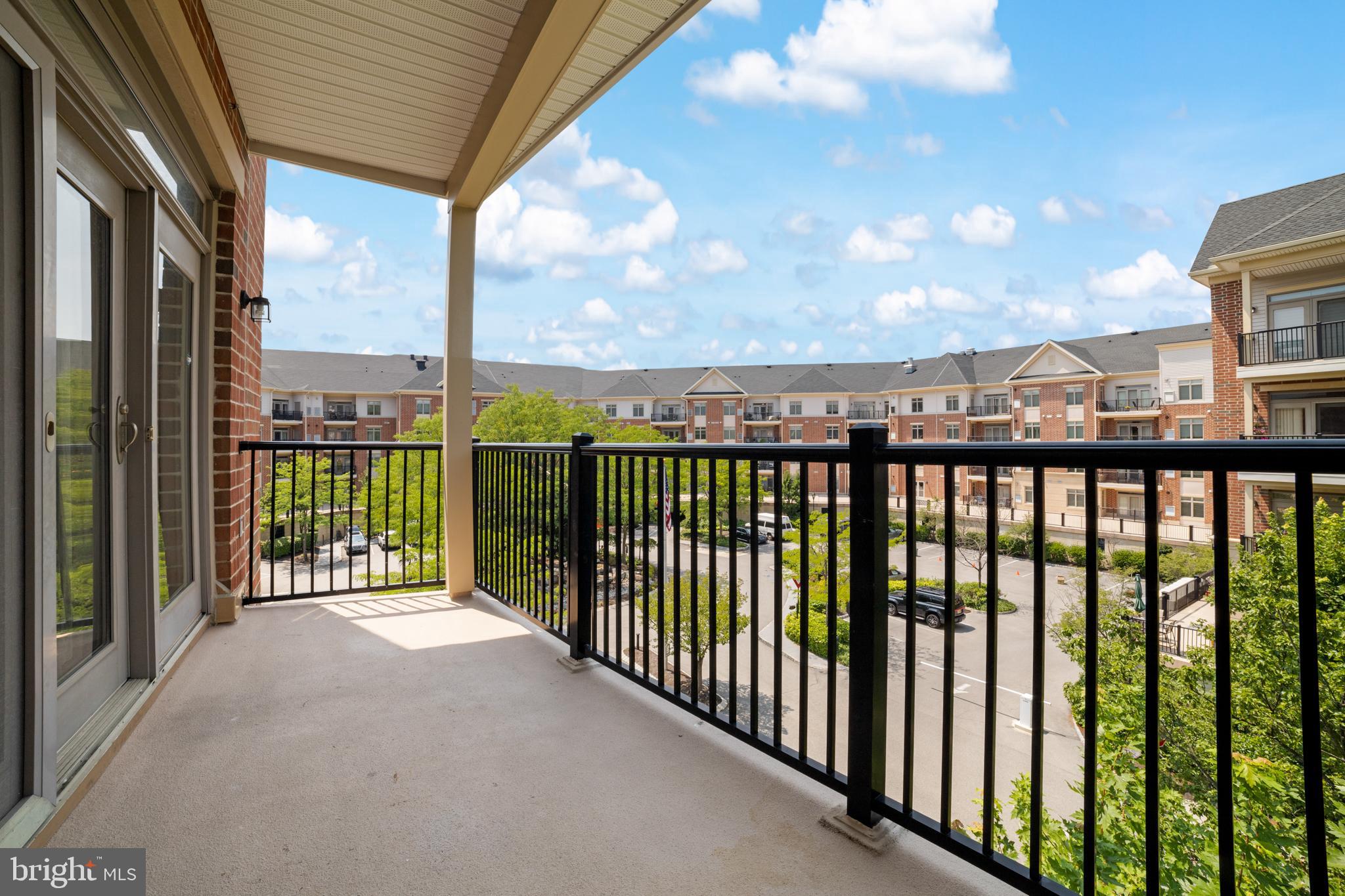 401 CARSON TERRACE 401