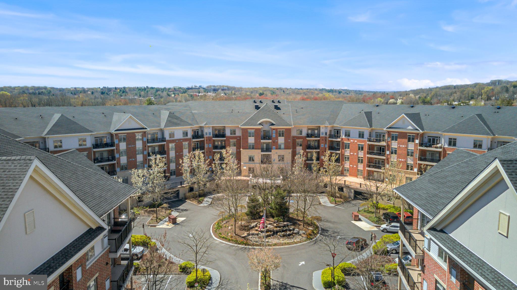 401 CARSON TERRACE 401