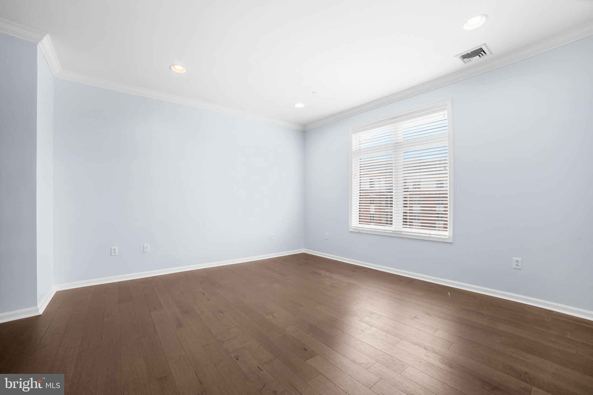 401 CARSON TERRACE 401