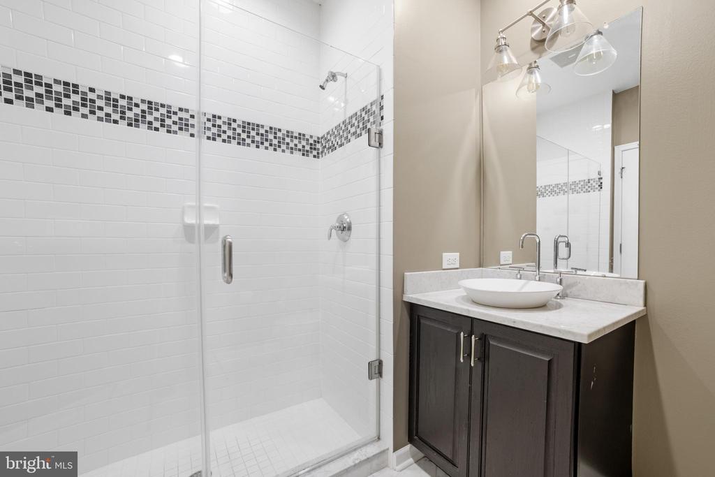 401 CARSON TERRACE 401