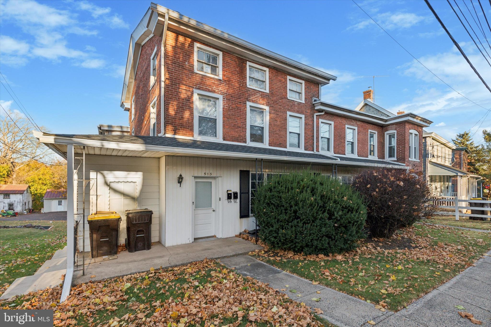 513 MAIN STREET B