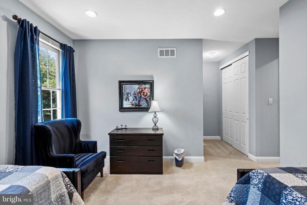 824 WARREN ROAD