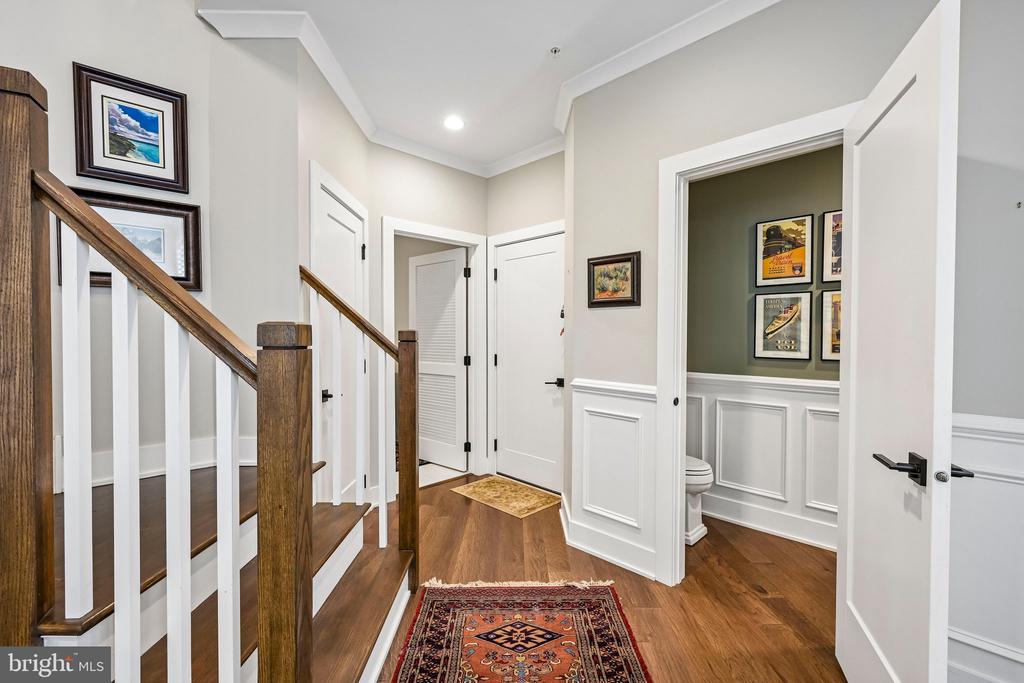282 HOPEWELL DRIVE