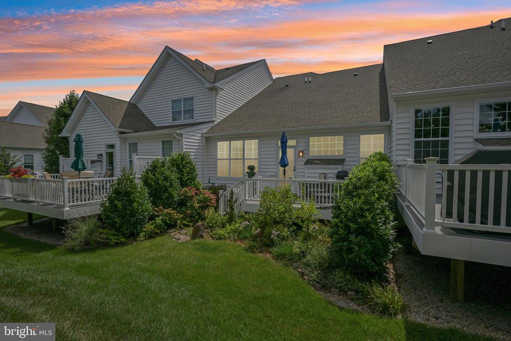 282 HOPEWELL DRIVE