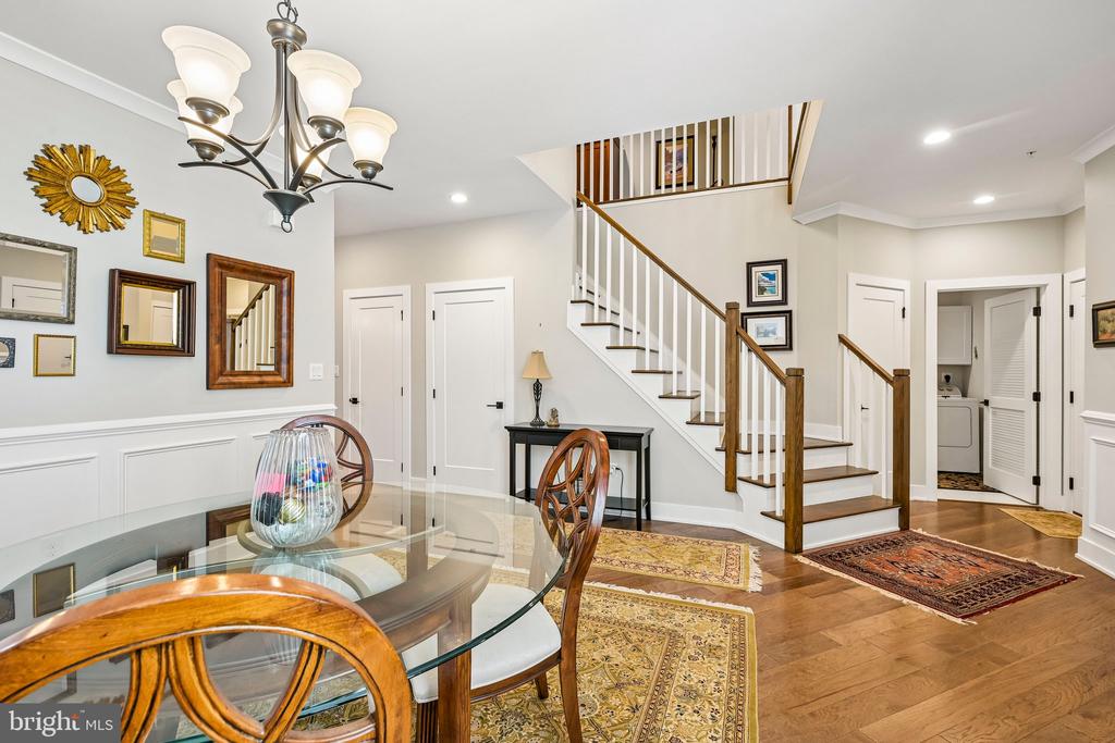 282 HOPEWELL DRIVE