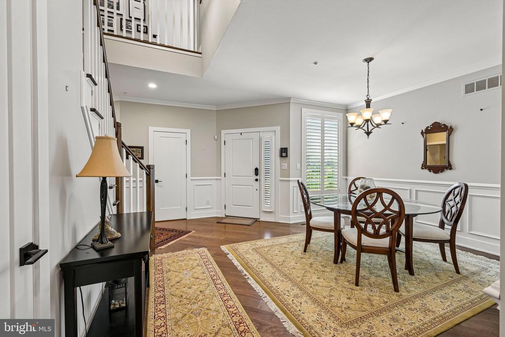 282 HOPEWELL DRIVE
