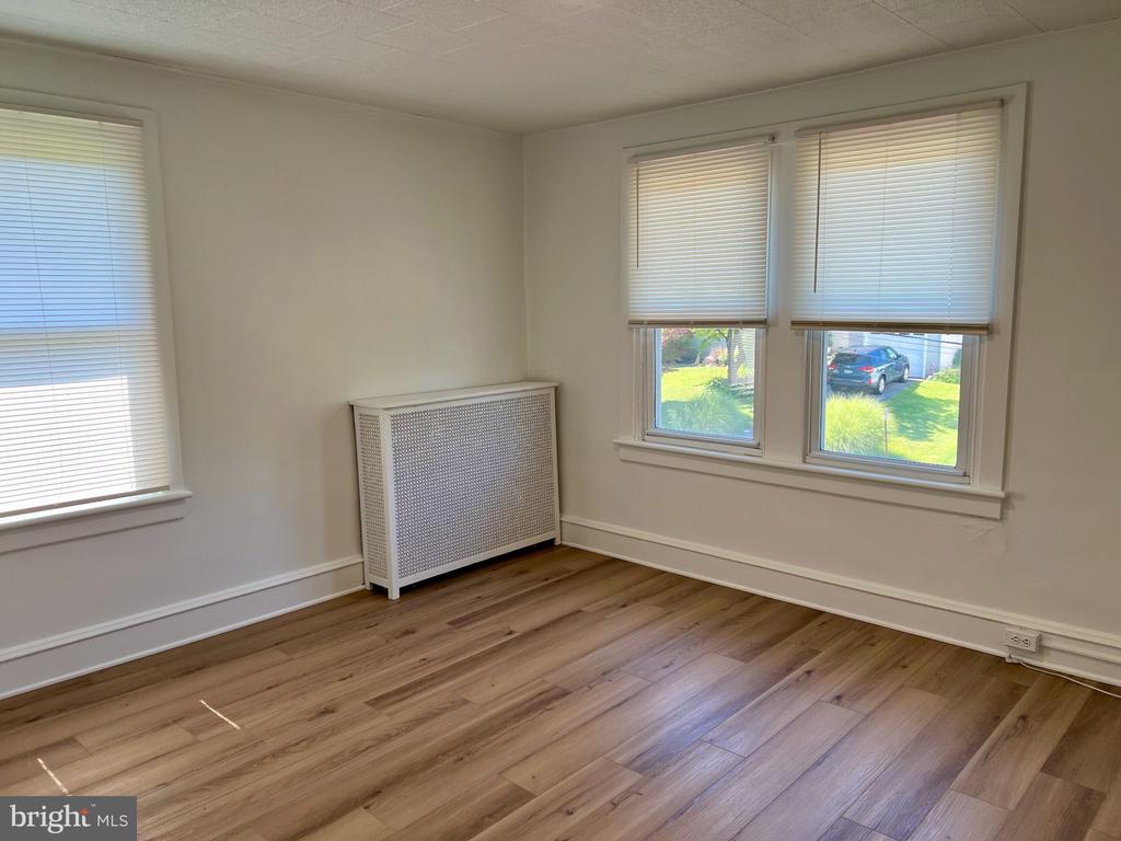 2729 CEDAR LANE Unit: 3