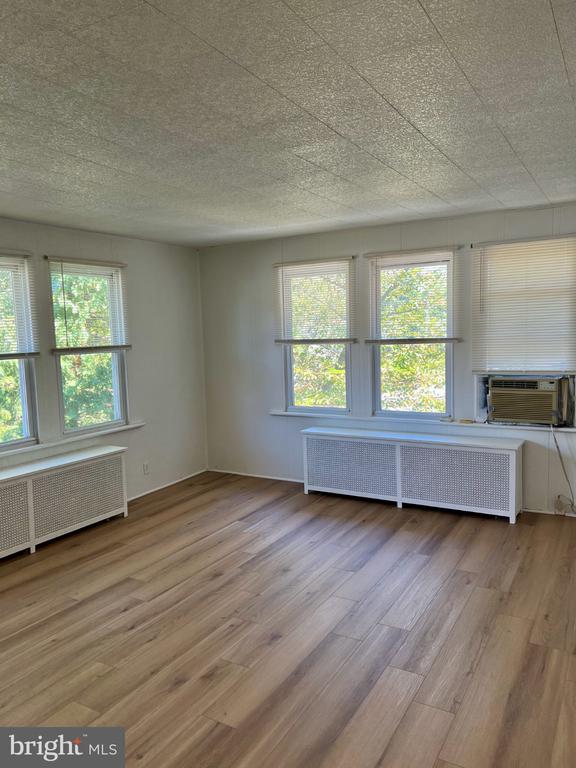 2729 CEDAR LANE Unit: 3