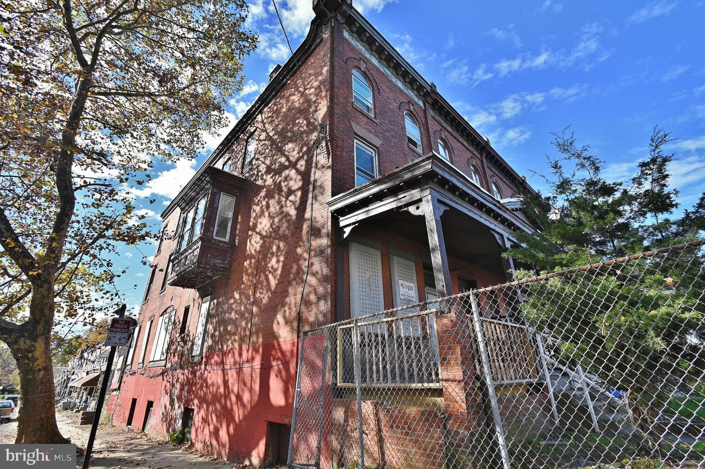 1224 W Allegheny Ave